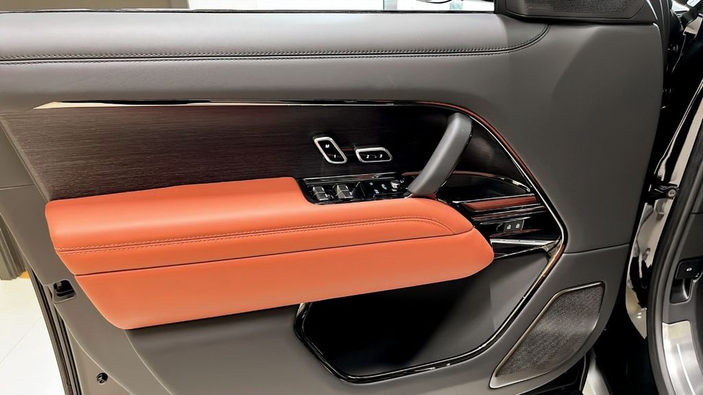 Land Rover Range Rover 2025