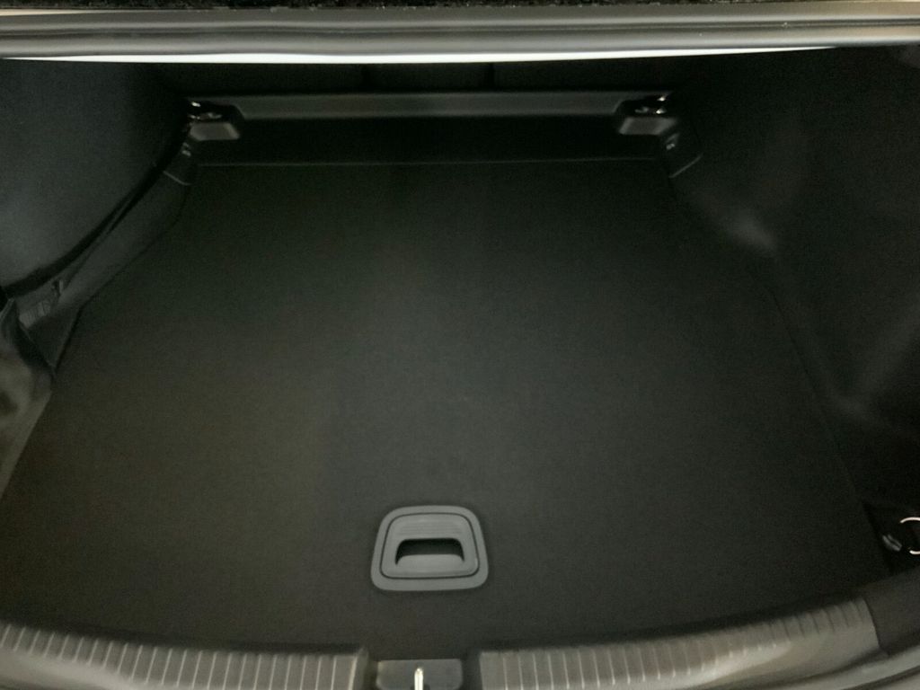 Mercedes-Benz C 220 2025