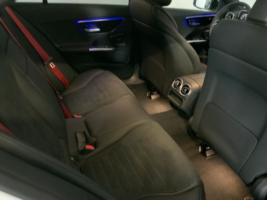 Mercedes-Benz C 220 2025