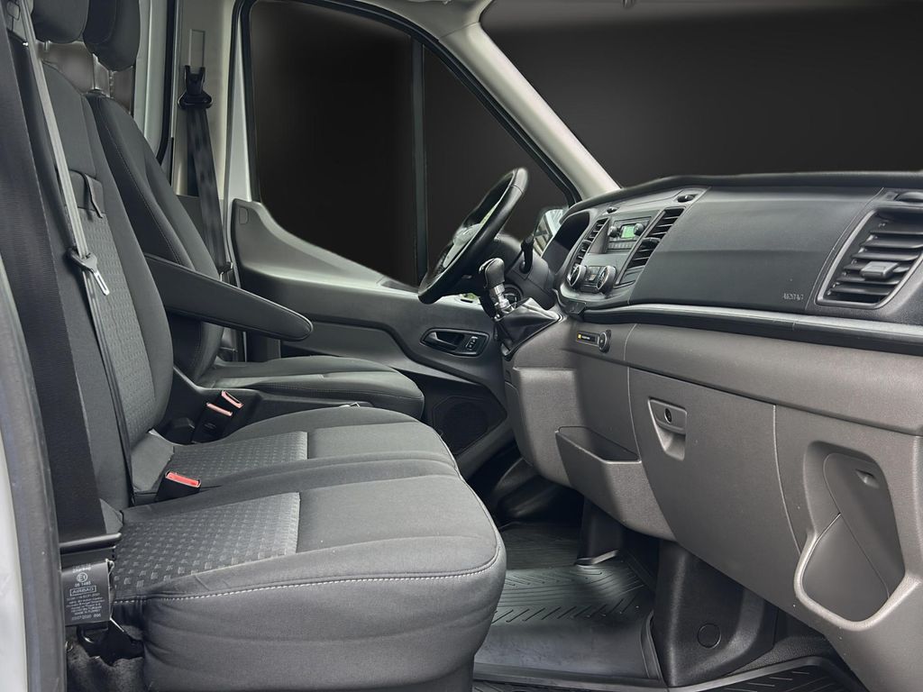 Ford Transit 2021