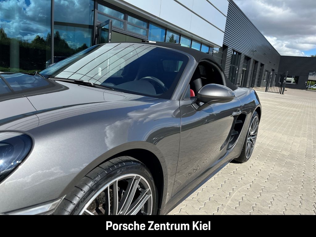 Porsche Boxster 2021