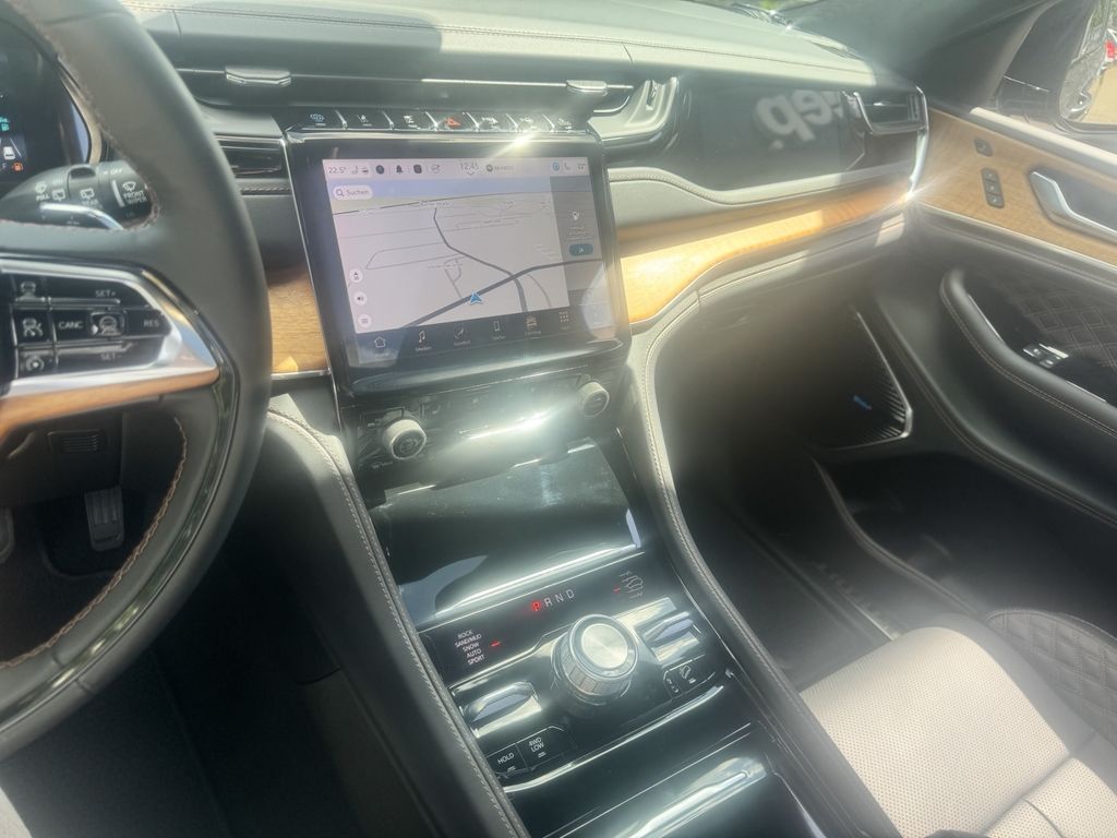 Jeep Grand Cherokee 2025