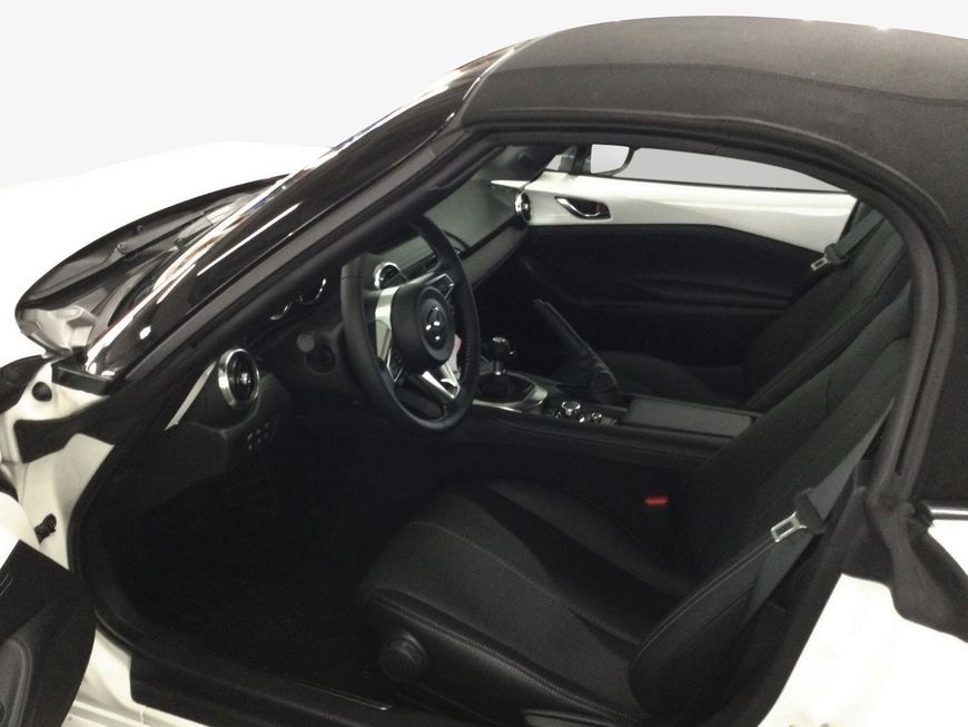 Mazda MX-5 2025