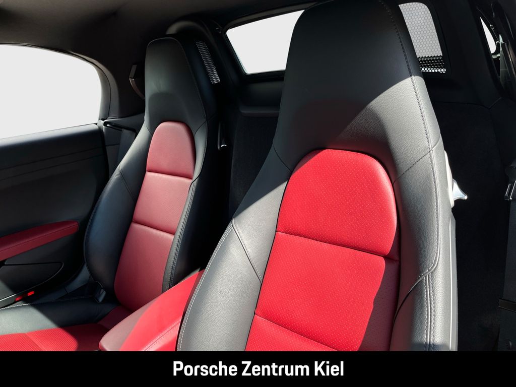 Porsche Boxster 2021