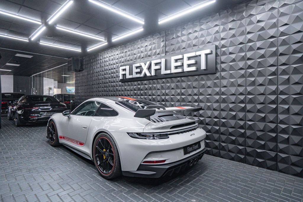 Porsche 992 2024