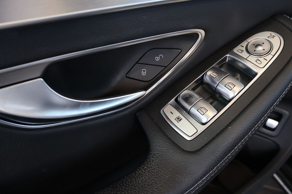 Mercedes-Benz C 300 2019