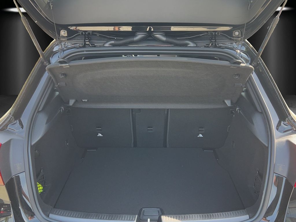 Mercedes-Benz A 220 2024