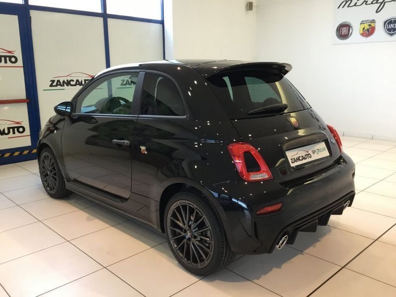 Abarth 595 2024