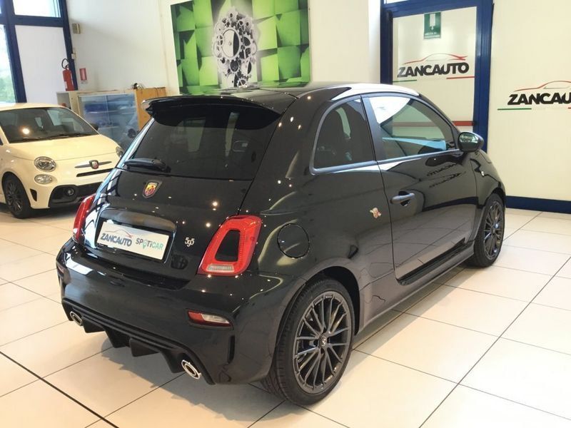 Abarth 595 2024
