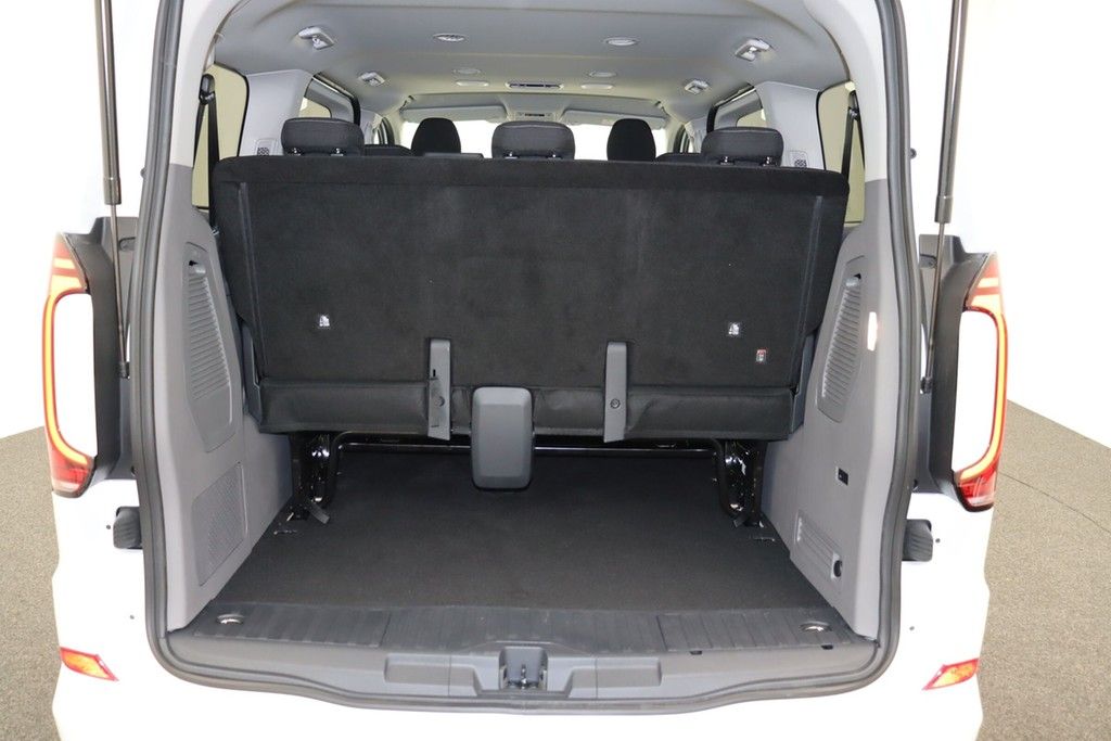 Volkswagen T7 Caravelle