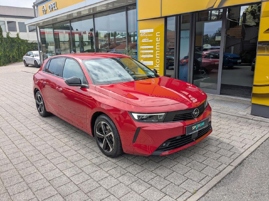 Opel Astra 2024