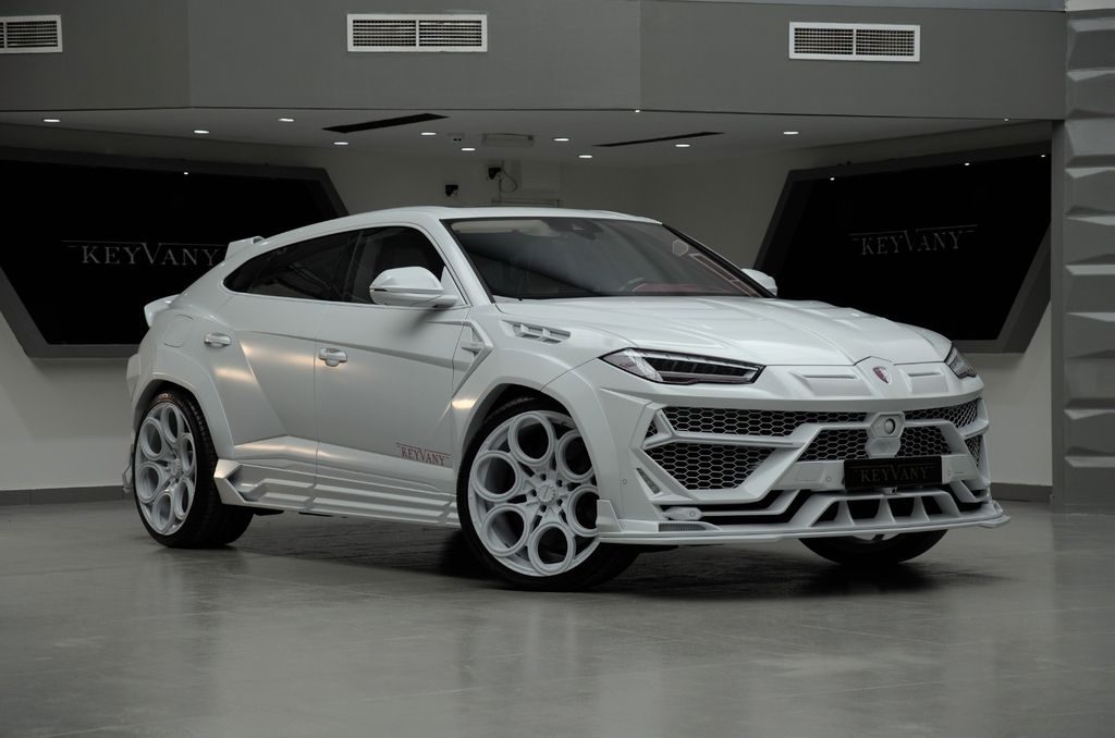 Lamborghini Urus 2024