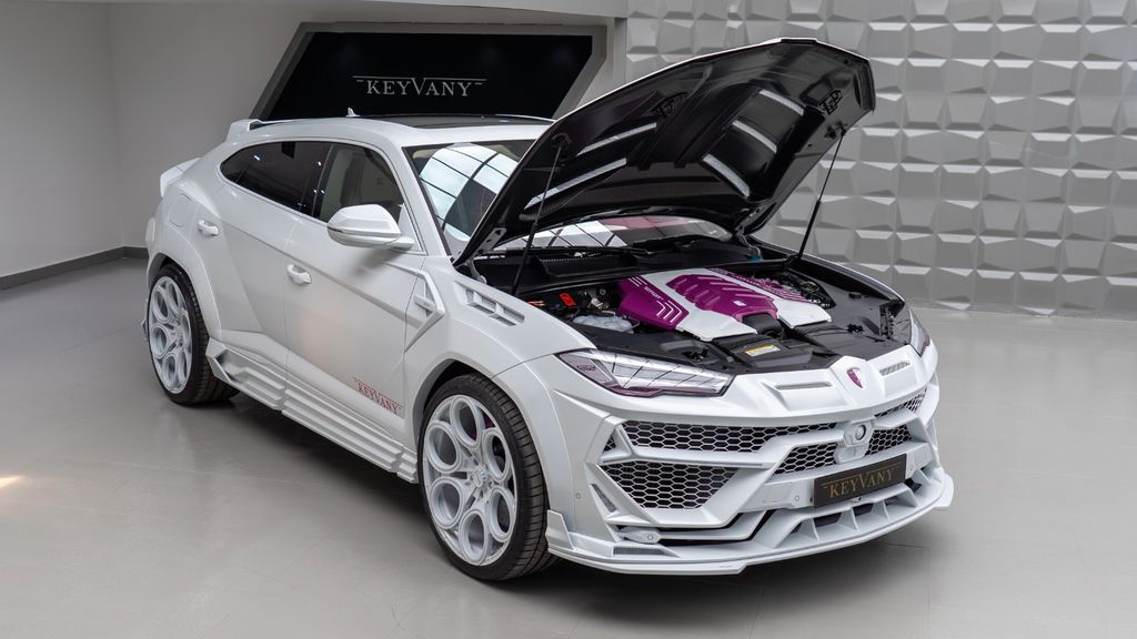 Lamborghini Urus 2024