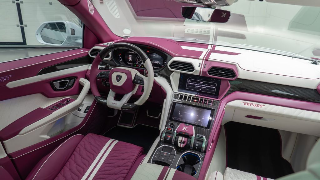 Lamborghini Urus 2024