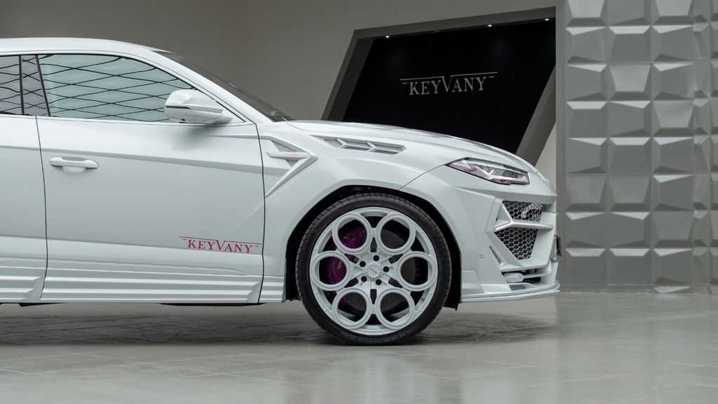 Lamborghini Urus 2024