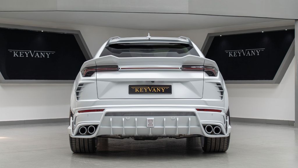 Lamborghini Urus 2024