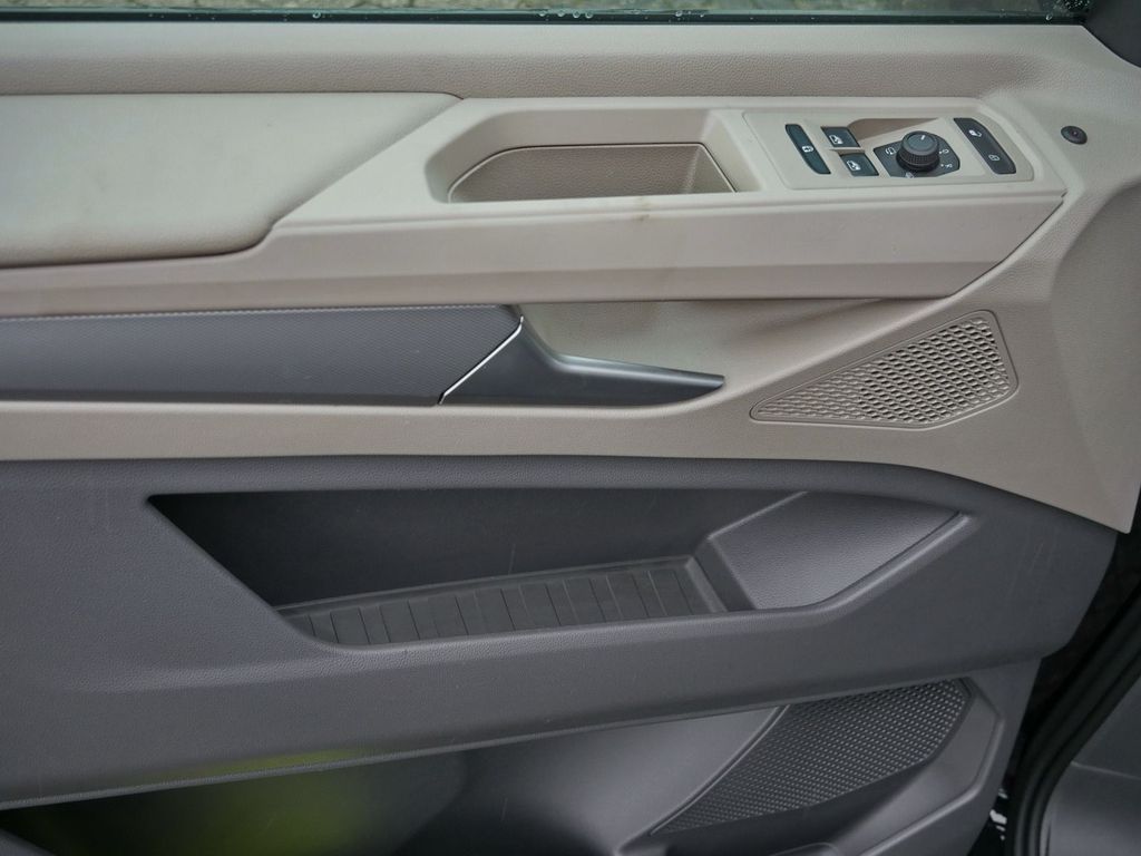 Volkswagen T7 Multivan 2023