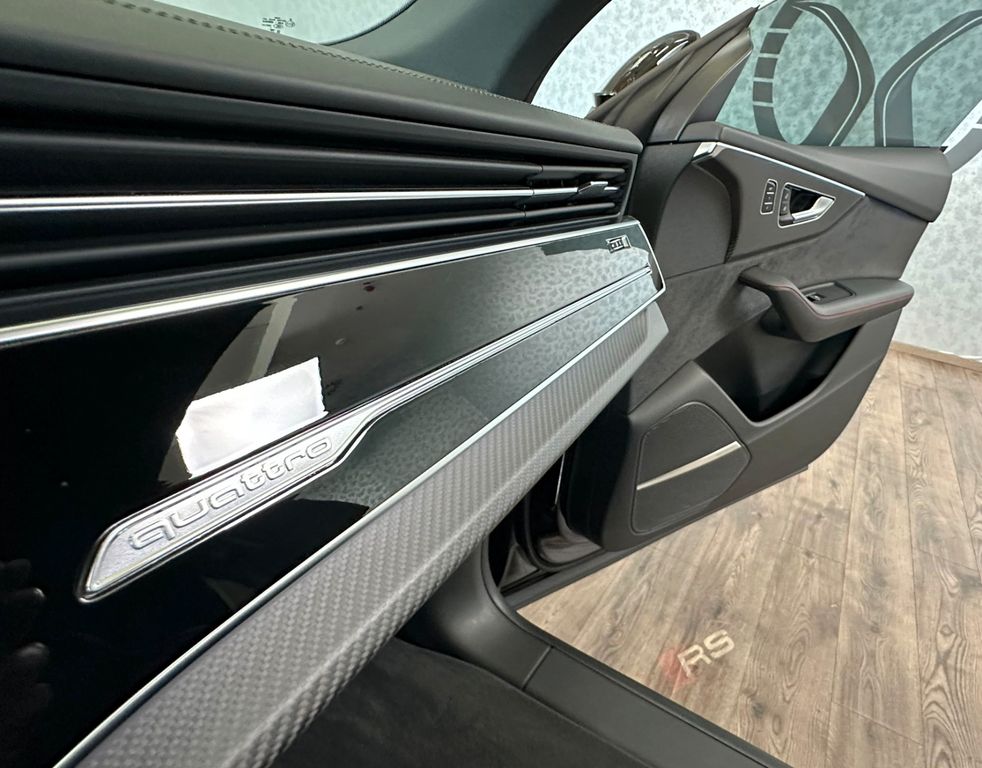 Audi RSQ8 2023