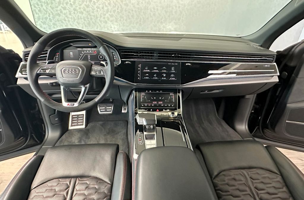 Audi RSQ8 2023