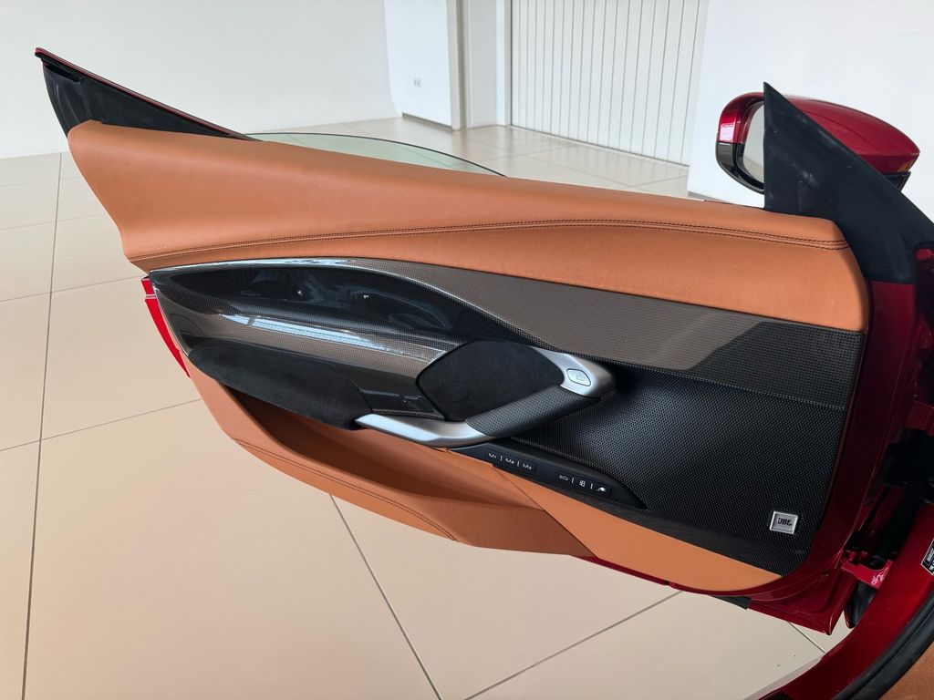 Ferrari 296 GTS 2024