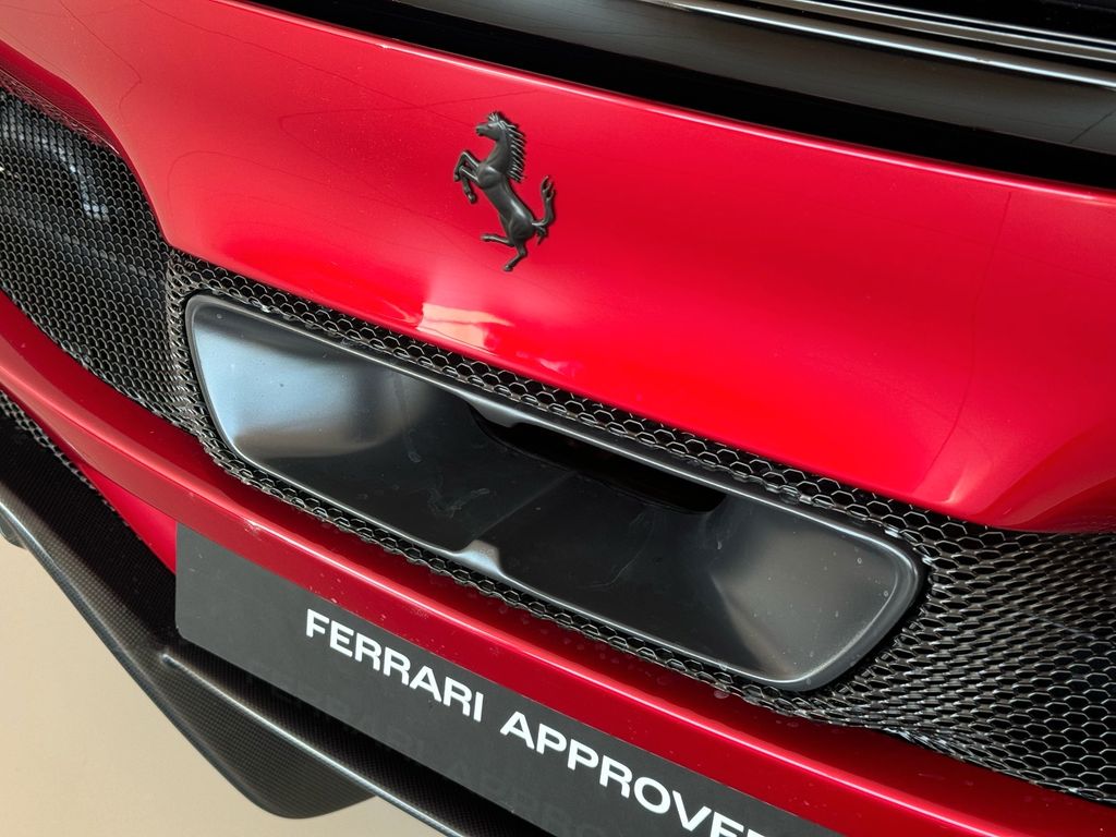 Ferrari 296 GTS 2024