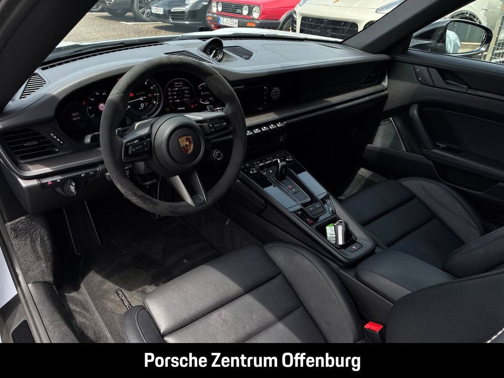 Porsche 992 2024