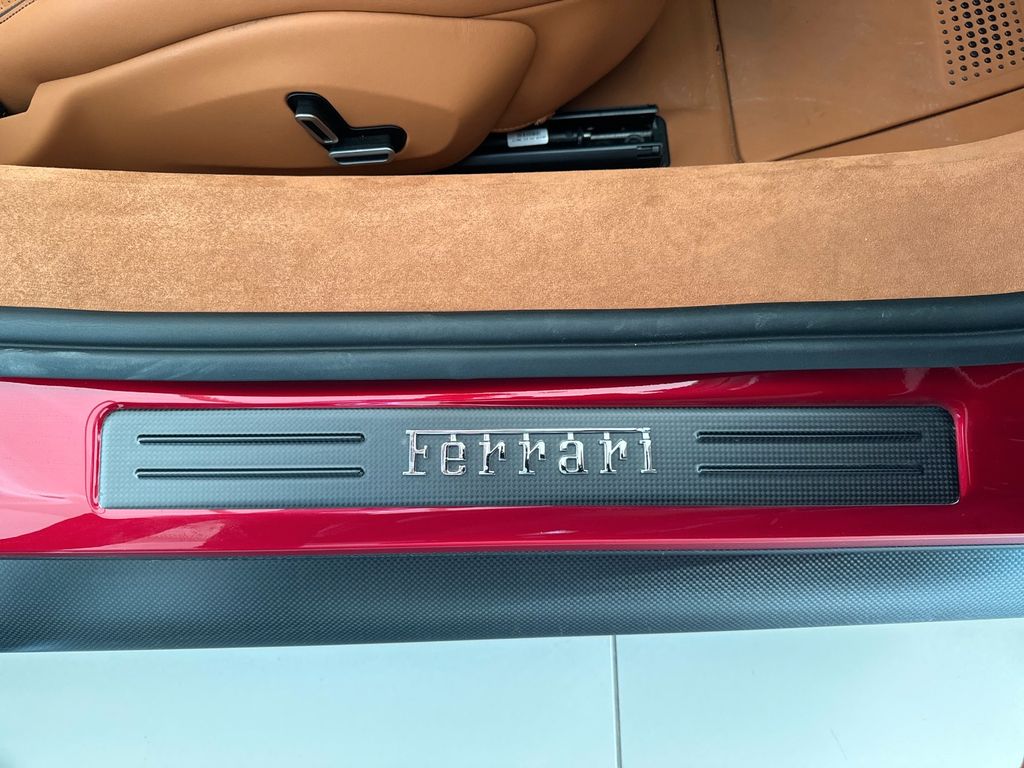 Ferrari 296 GTS 2024