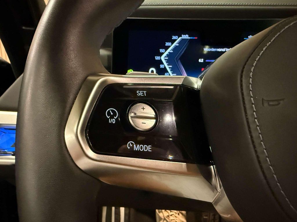 BMW i7 2024