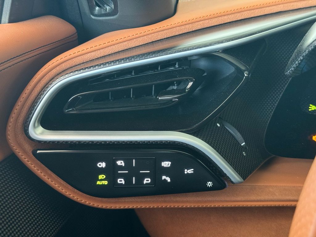 Ferrari 296 GTS 2024