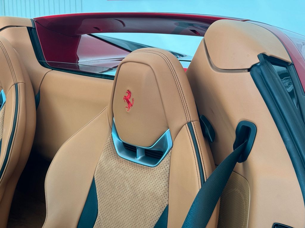 Ferrari 296 GTS 2024