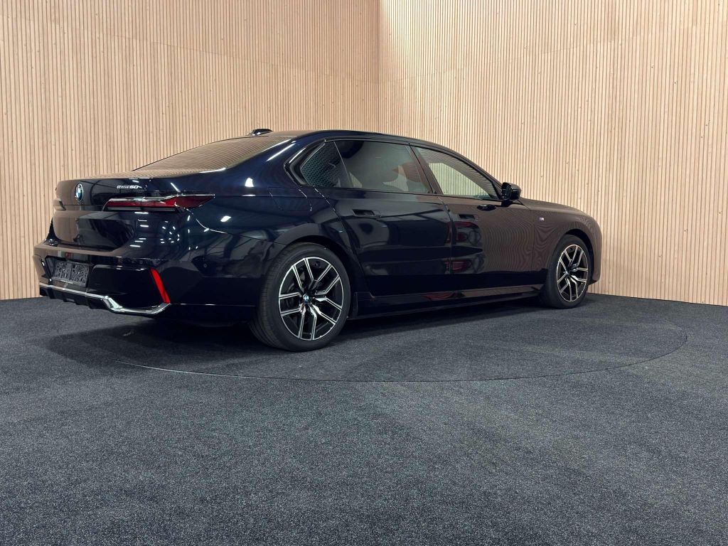 BMW i7 2024