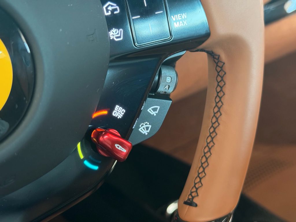 Ferrari 296 GTS 2024