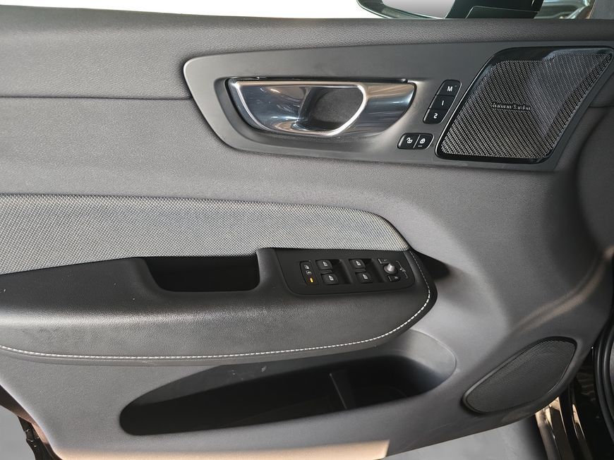 Volvo XC60 2022