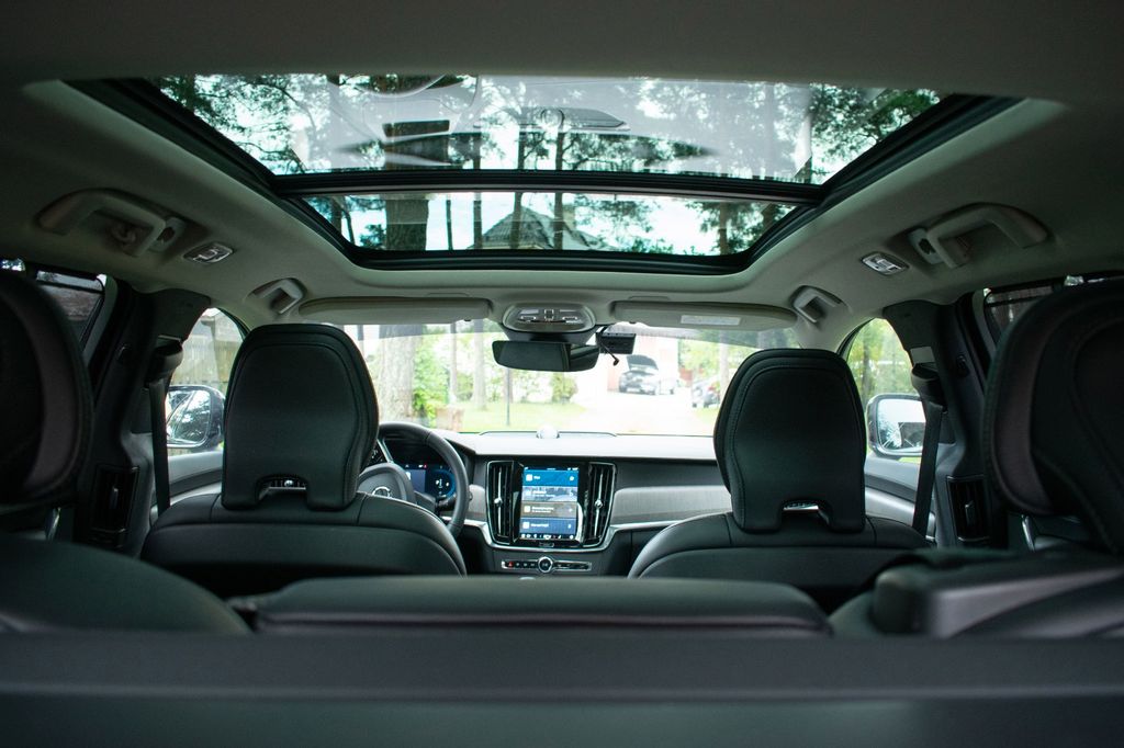 Volvo V90 Cross Country 2022