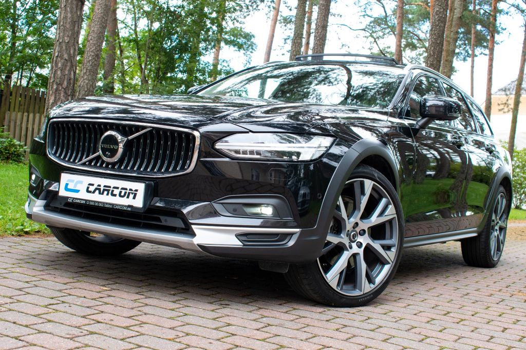 Volvo V90 Cross Country 2022