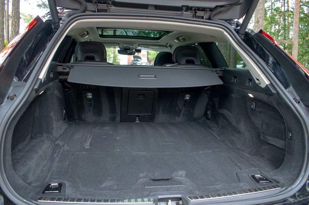 Volvo V90 Cross Country 2022