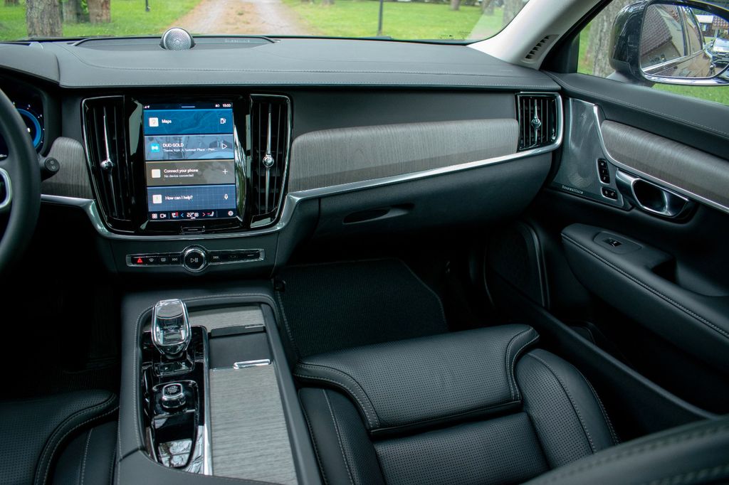 Volvo V90 Cross Country 2022