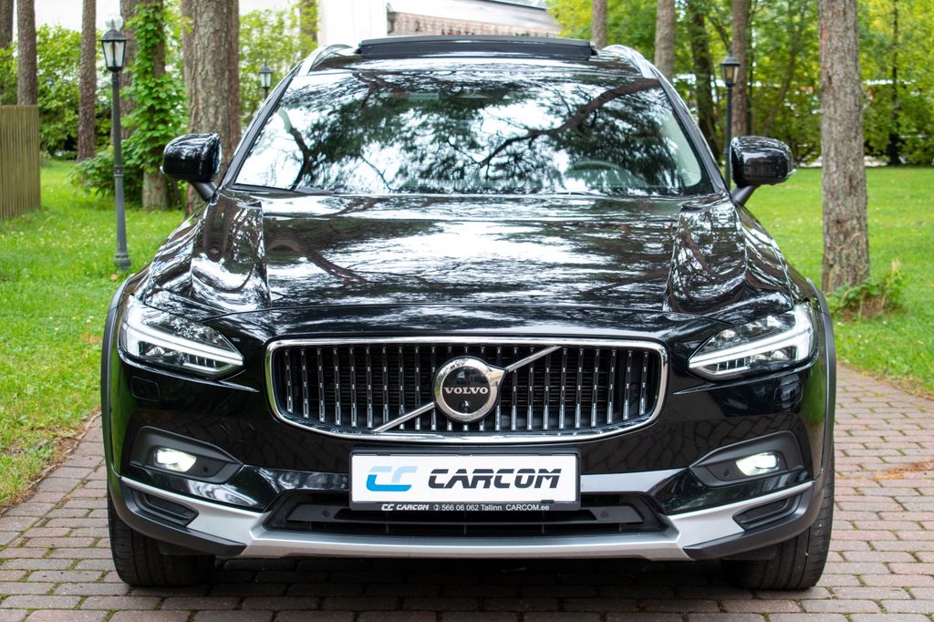 Volvo V90 Cross Country 2022