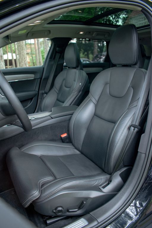 Volvo V90 Cross Country 2022