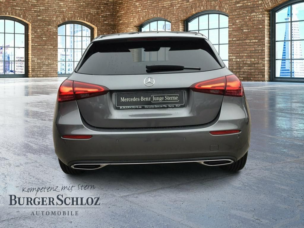 Mercedes-Benz A 200 2025