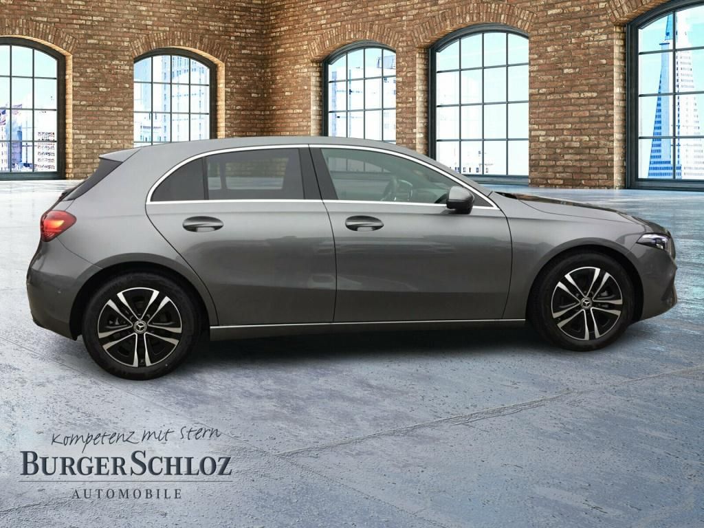 Mercedes-Benz A 200 2025