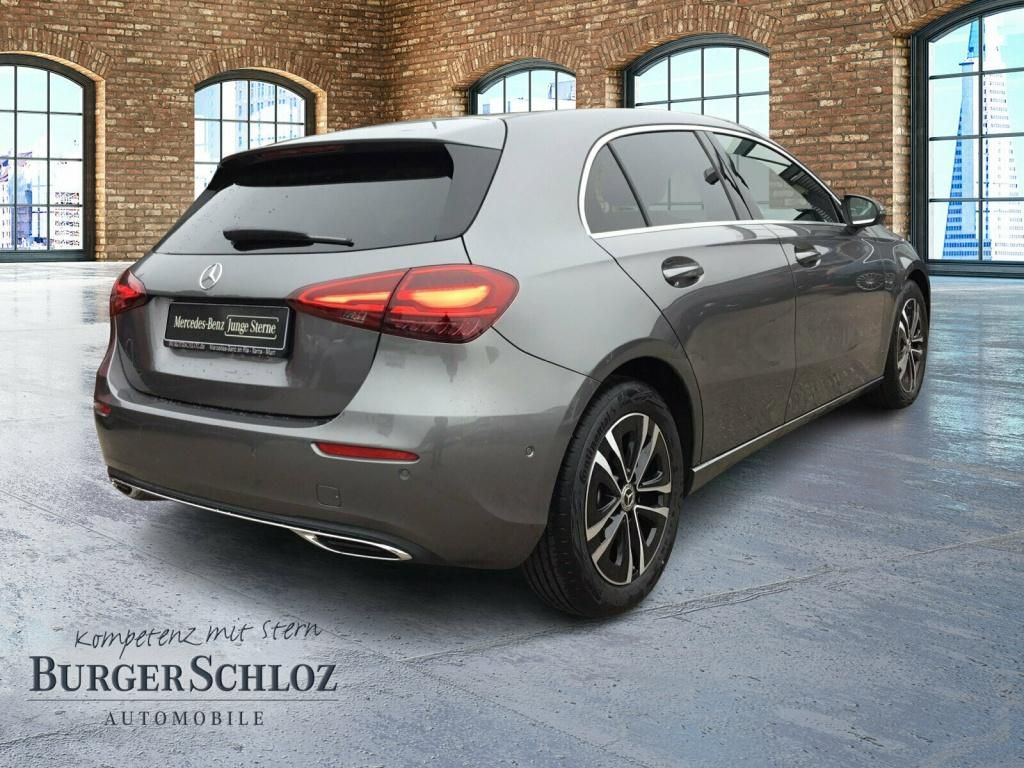 Mercedes-Benz A 200 2025