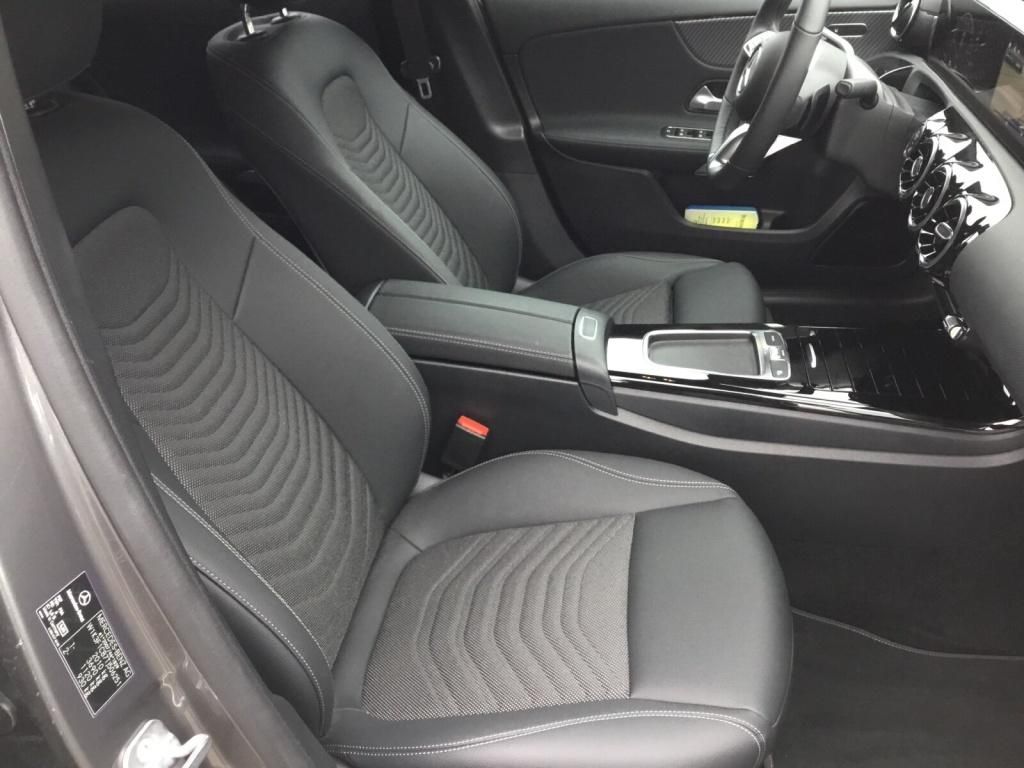 Mercedes-Benz A 200 2025