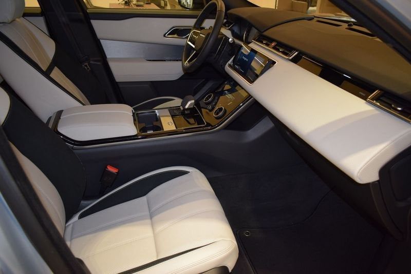 Land Rover Range Rover Velar 2023