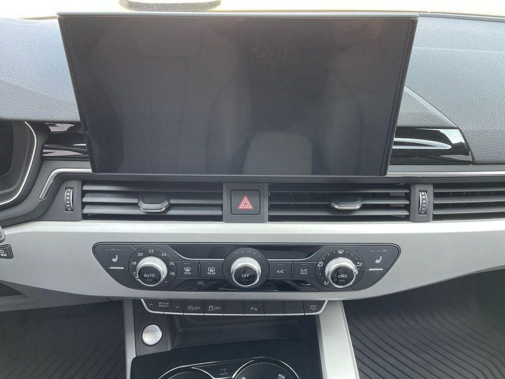 Audi A4 2023