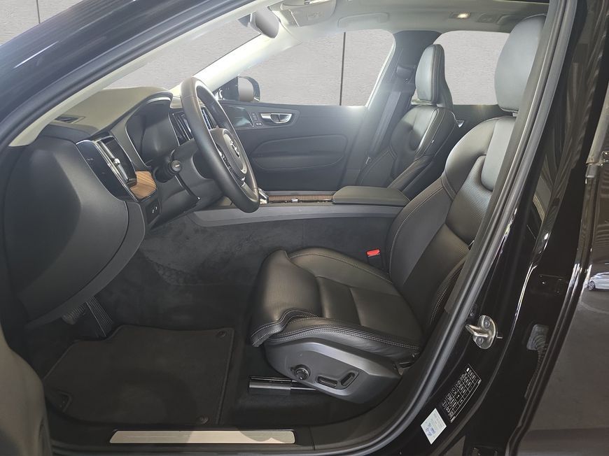 Volvo XC60 2023