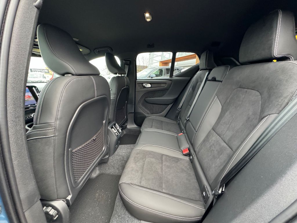 Volvo XC40 2024