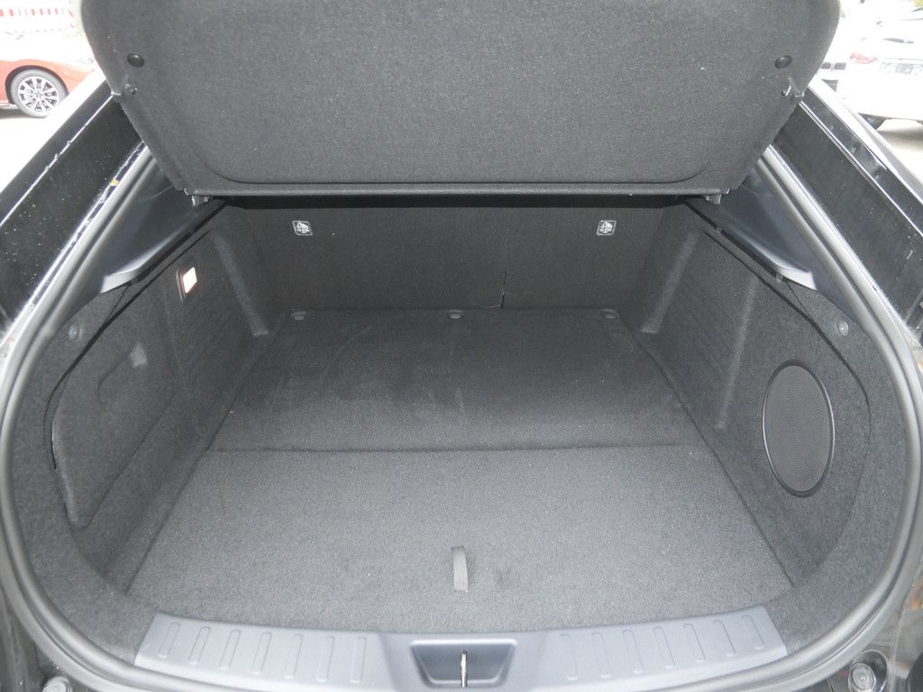 Mazda 6e 2025