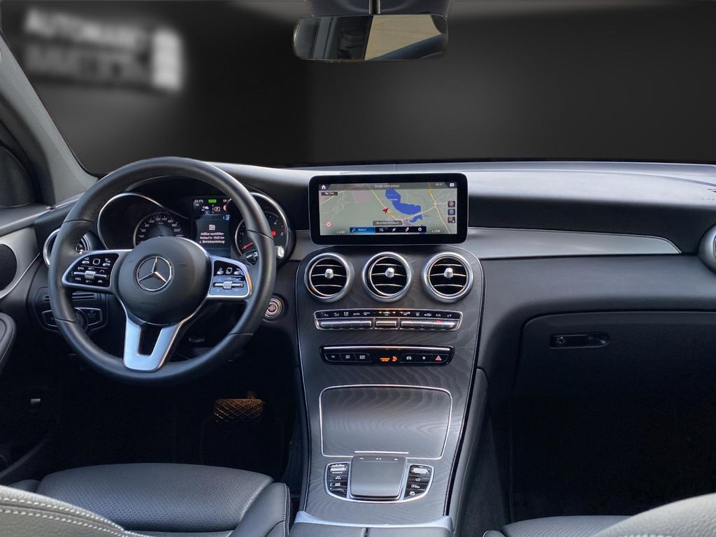 Mercedes-Benz GLC 300 2022