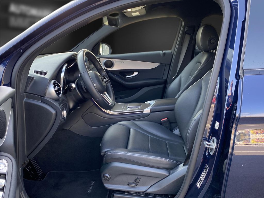 Mercedes-Benz GLC 300 2022